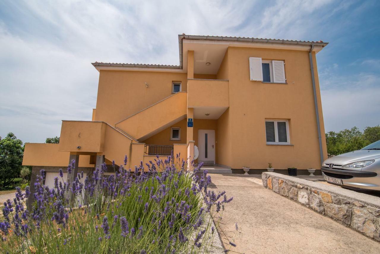 Apartments Sanjin Kornić Exterior foto